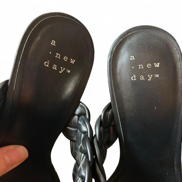Women’s Black Braided Sandals – Size 7 | Chunky Round Heel Like New | a. New Day - Picture 6 of 8
